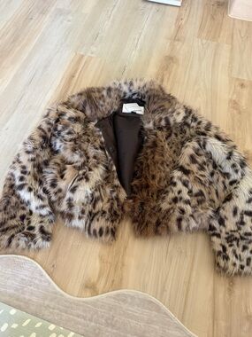 American Eagle Outfitters Faux Fur Leopard Print Jacket in Brown and Black